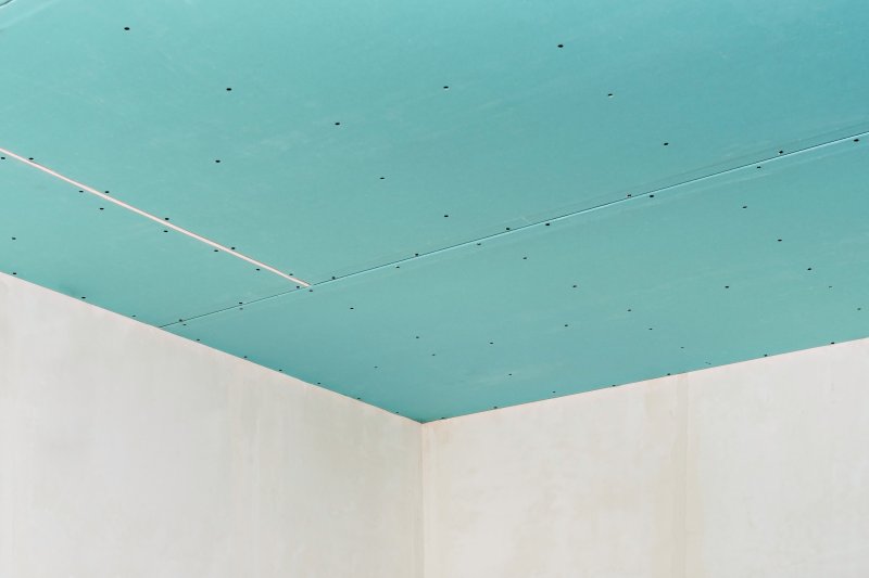 Beneficios de hacer un falso techo en tu hogar